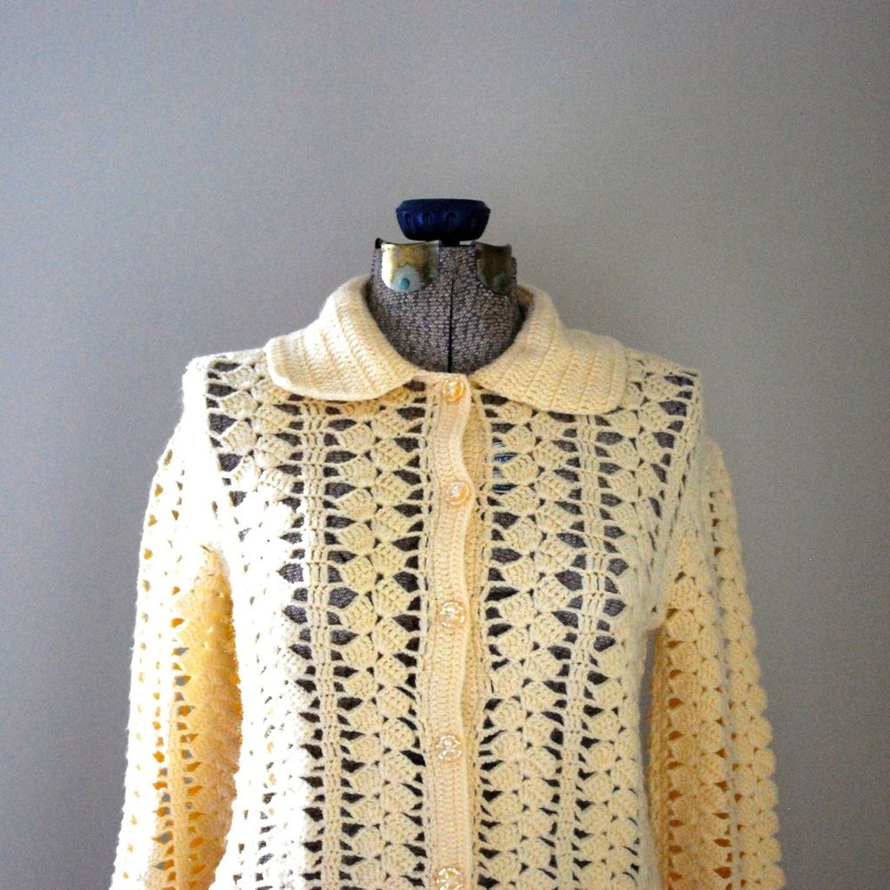 Cream/Vanilla crocheted lace cardigan